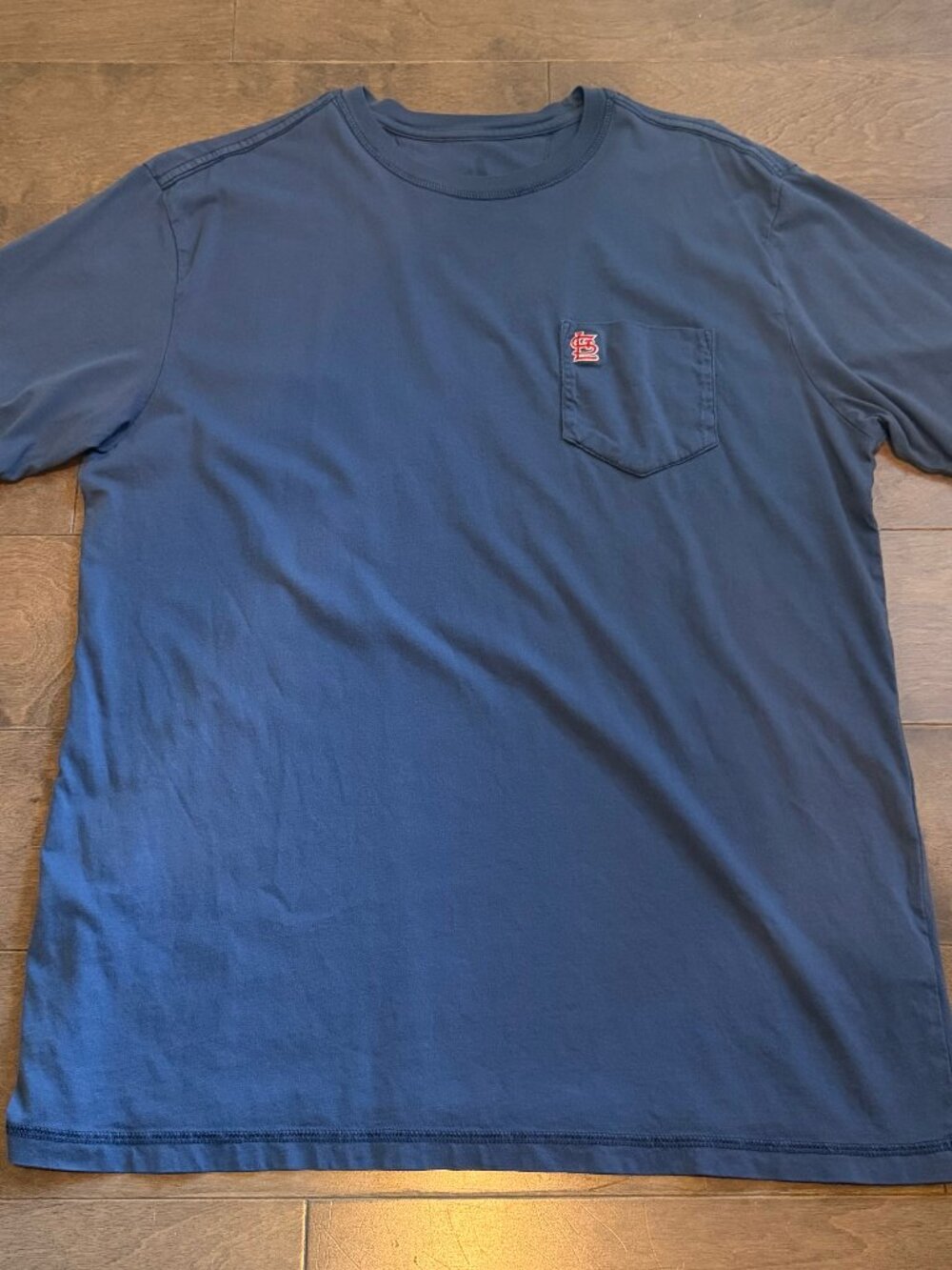 Johnnie-O St. Louis Cardinals "STL" Embroidered Pocket T-Shirt (Blue, Size M)